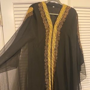 Black & Gold Abaya